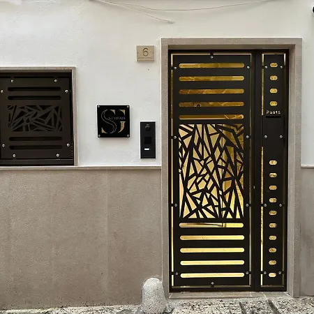 Bed and Breakfast Glamour 4*