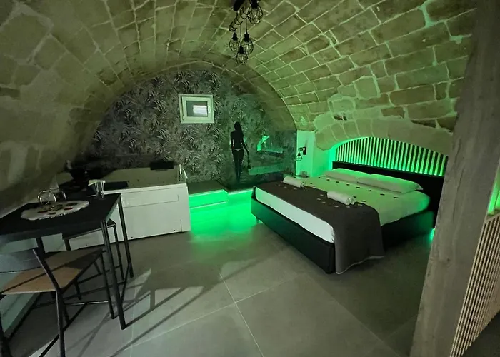 Glamour Bed and Breakfast 4*